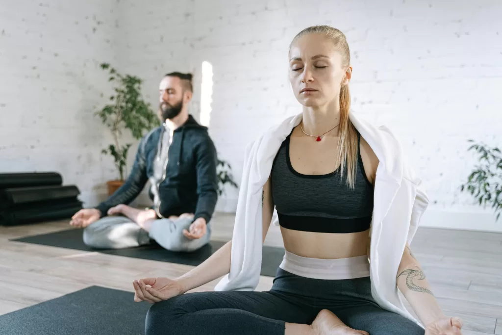Meditação guiada: o treino mental que muda sua química interna